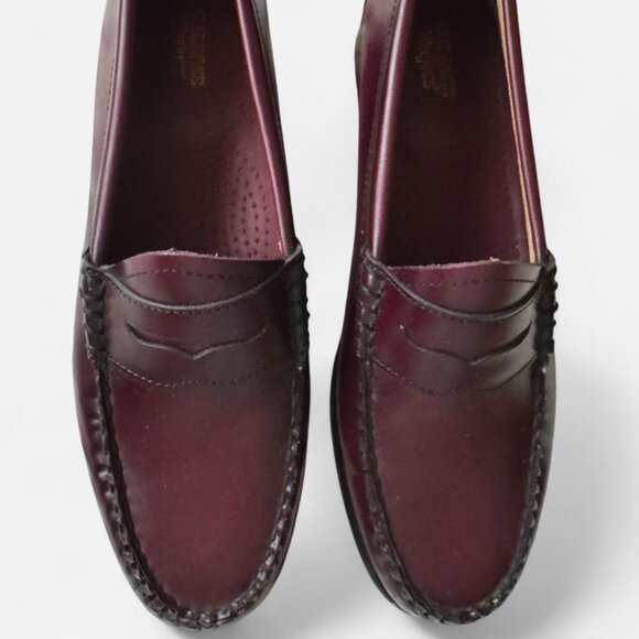 Weejuns Loafers - Picture 1 of 3